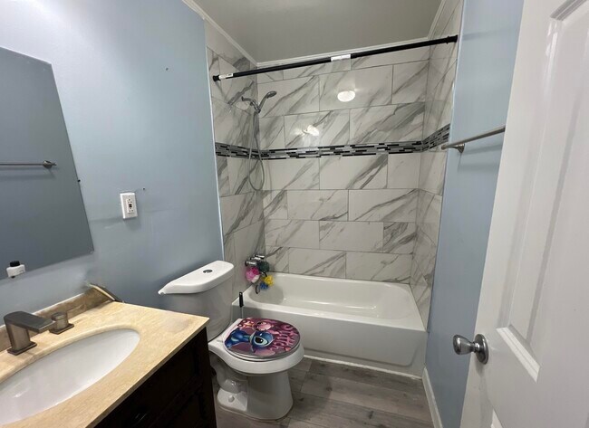 Building Photo - 6981 Cutter St