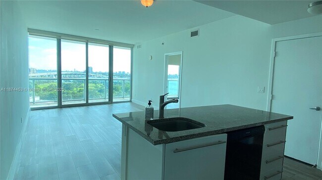 Building Photo - 888 Biscayne Blvd