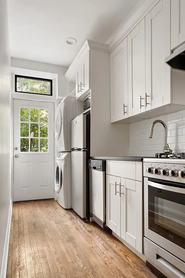 Building Photo - 908 Sterling Pl