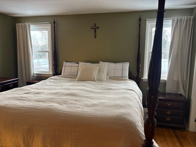 Building Photo - 1807 E Kings Hwy