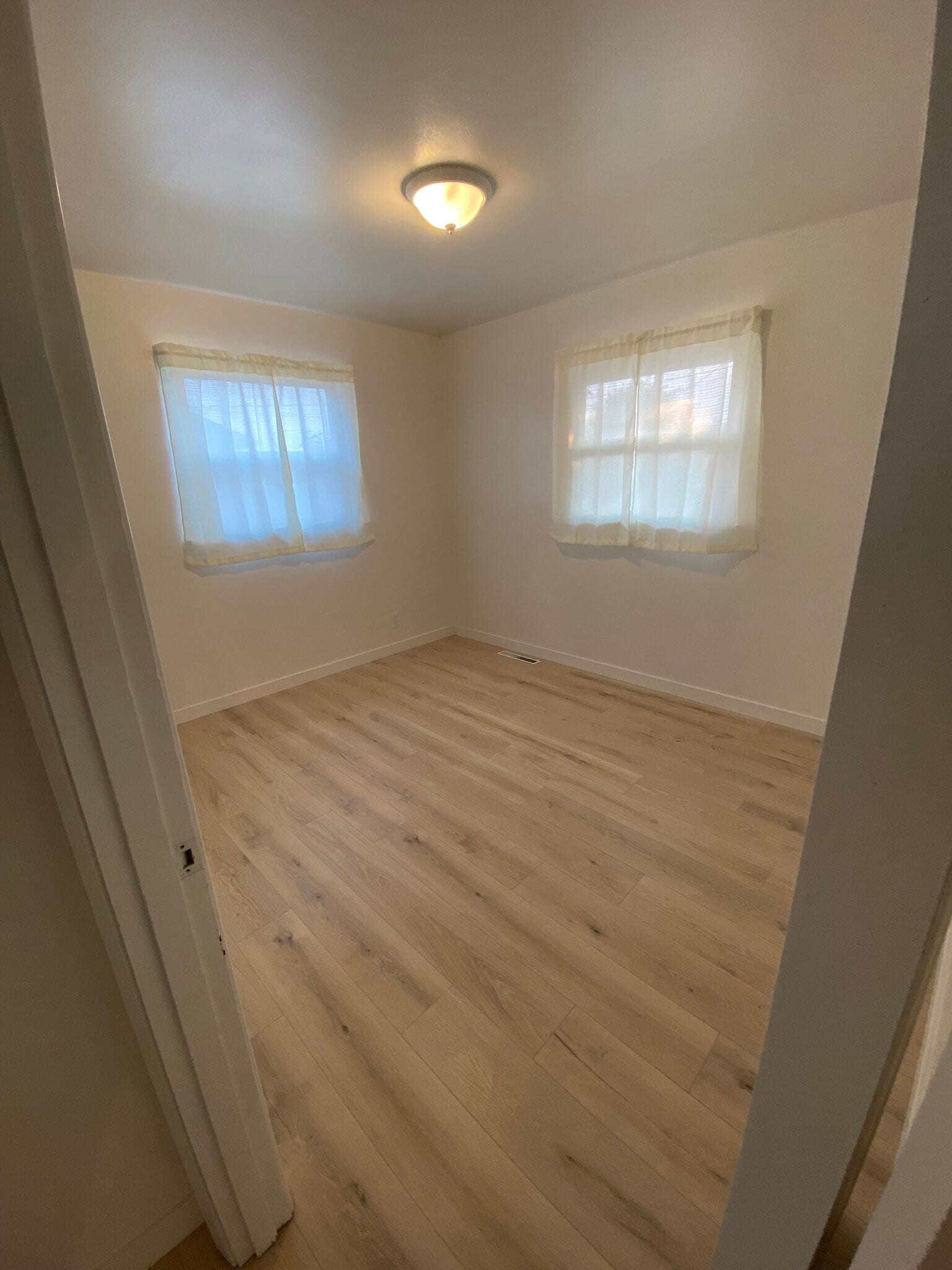 Building Photo - 2017 Lark Dr
