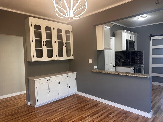 Building Photo - 1502 Fillmore St