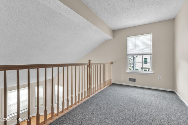 Building Photo - 2106 Grassy Hollow Dr