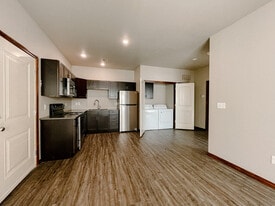 Building Photo - 5703 W 33rd Pl