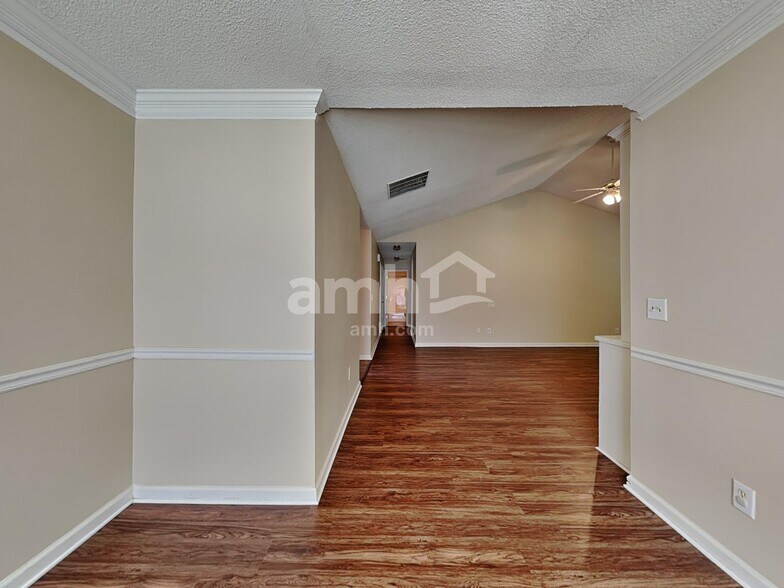 Building Photo - 2592 Freemans Walk Path