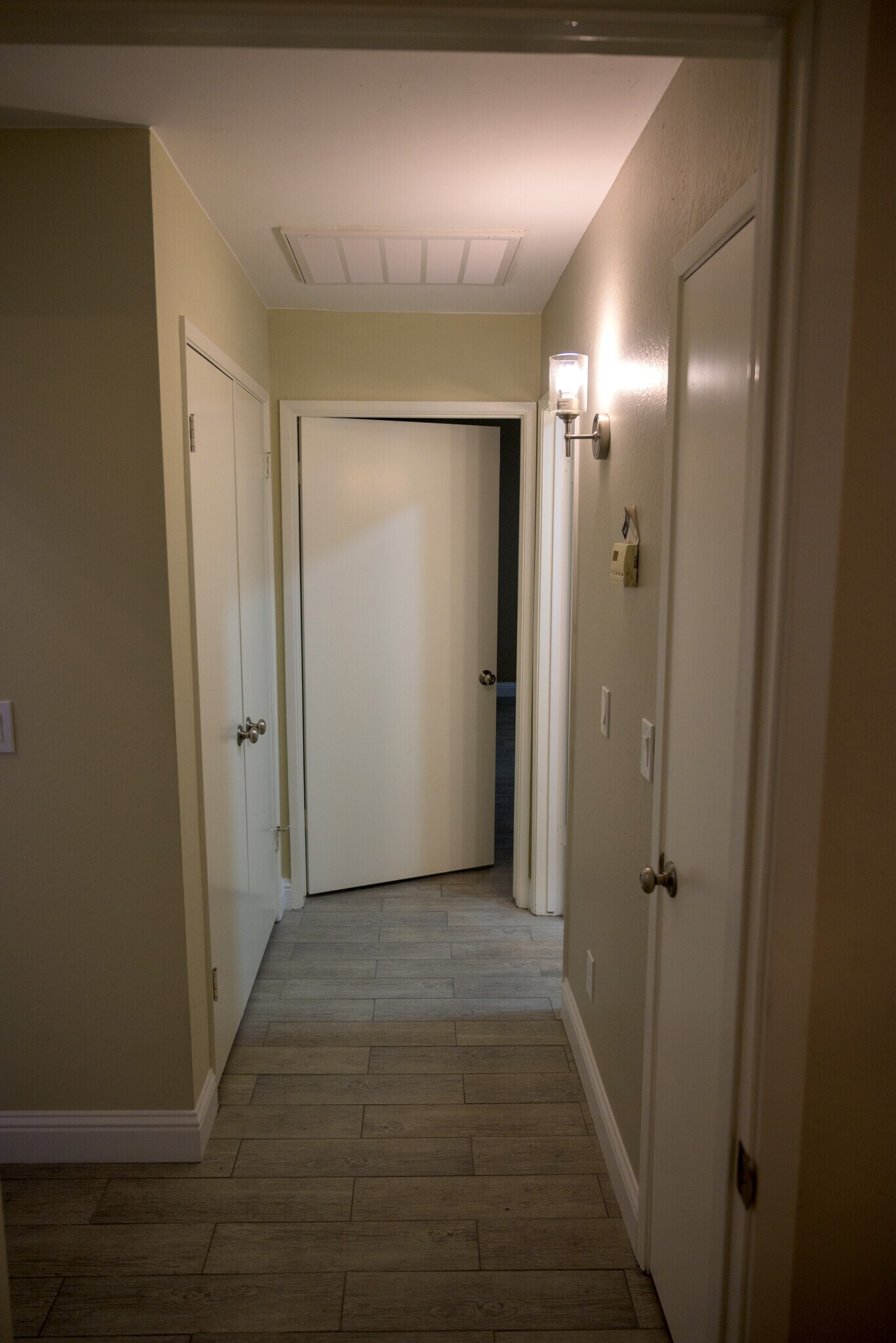 Building Photo - 1822 Cougar Ln