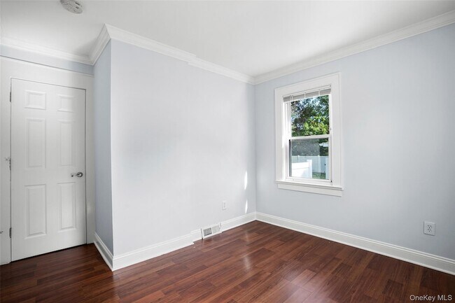 Building Photo - 521 Jefferson Ave