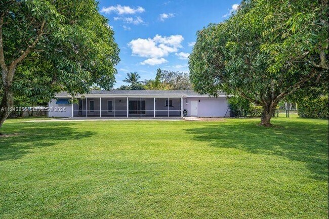 Building Photo - 7885 SW 158th Terrace