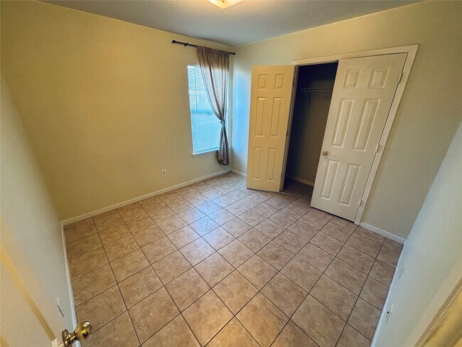 Building Photo - 6302 Ballina Meadows Ct