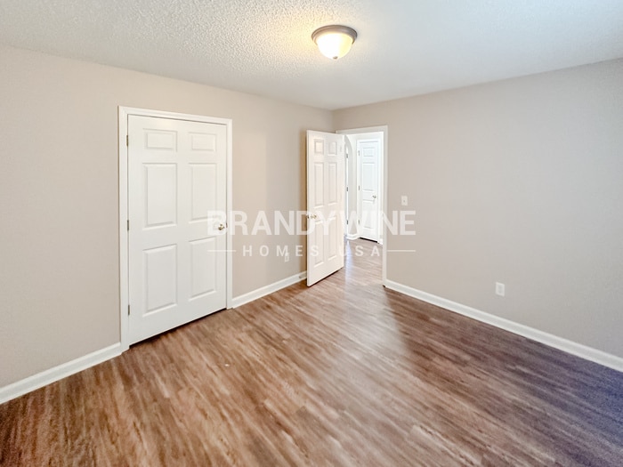 Building Photo - 4830 Buckeye Pl