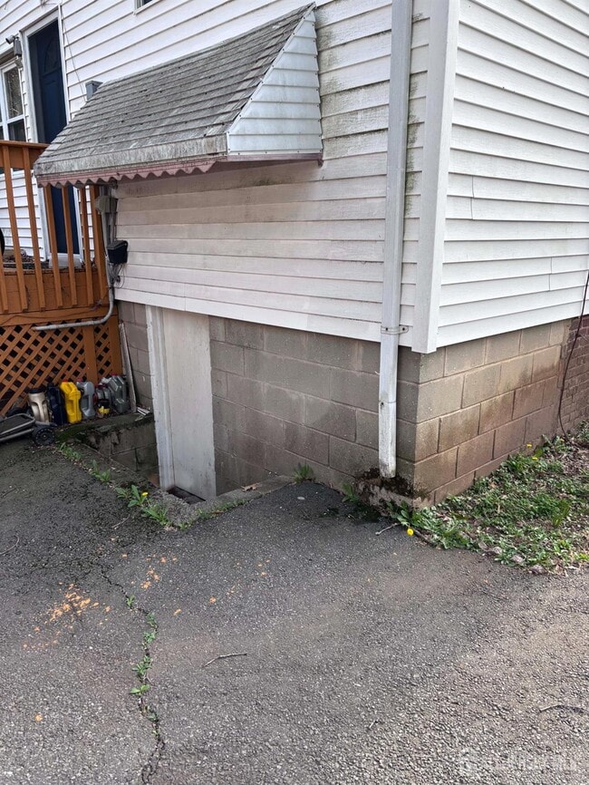 Building Photo - 211 S 11th Ave