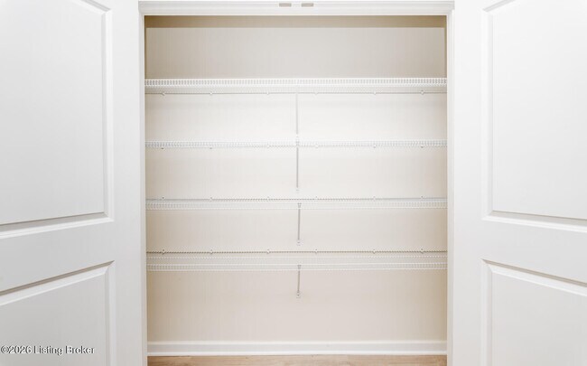 Building Photo - 16904 Aiken Rdg Cir