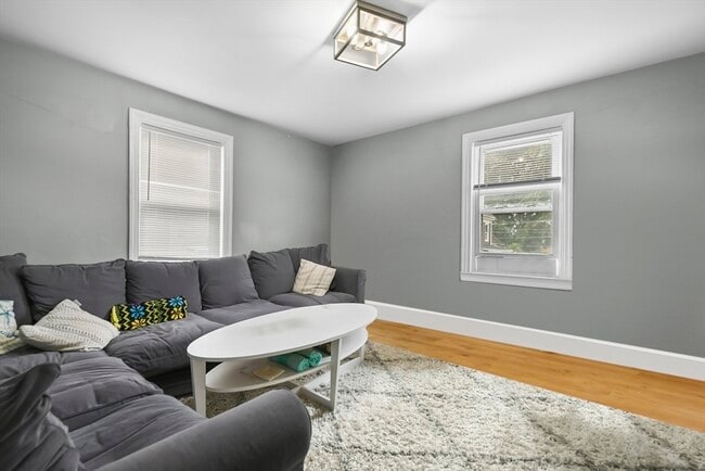 Building Photo - 36 Union St