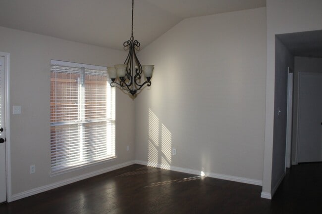 Building Photo - 3133 Walingford Dr