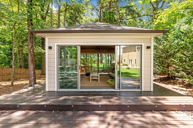 Building Photo - 2635 Azalea Bluff Dr
