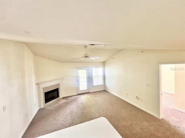 Building Photo - 18469 Bridle Club Dr