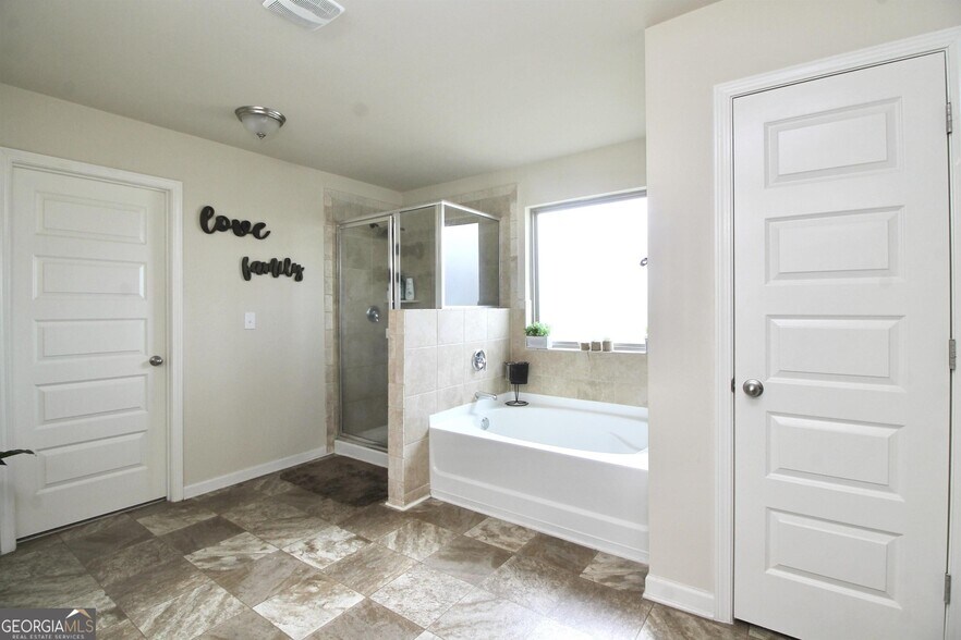 Building Photo - 529 Harmony Way