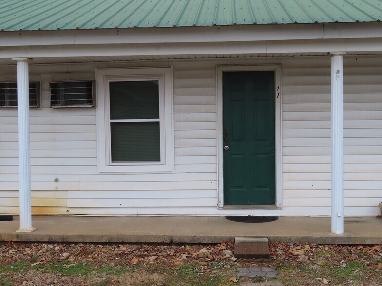 Building Photo - 15091 Fort Campbell Blvd