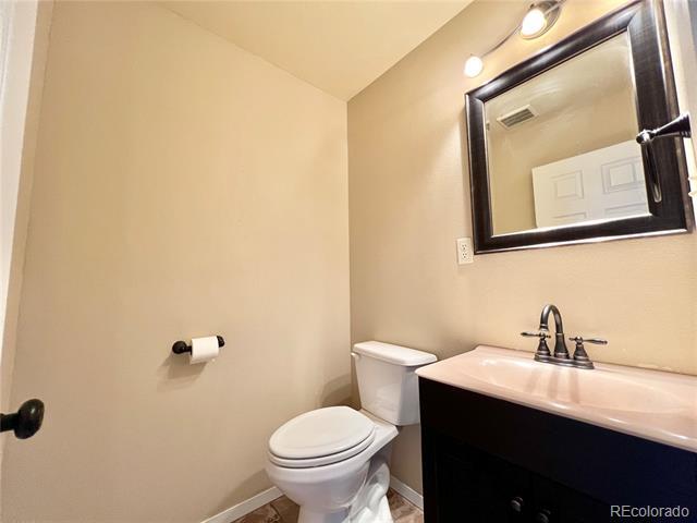 Building Photo - 2739 Straus Ln