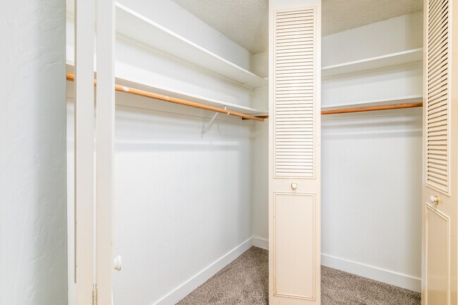 Building Photo - 412 Alameda del Prado