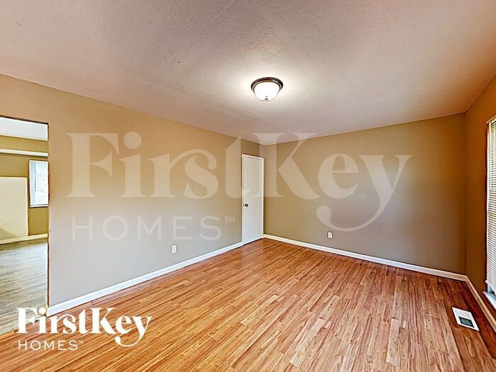 Building Photo - 1559 Florida Dr