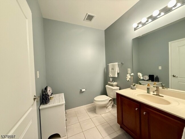 Building Photo - 6203 Brookhaven Court