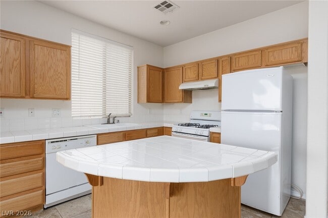 Building Photo - 787 Rise Canyon Dr