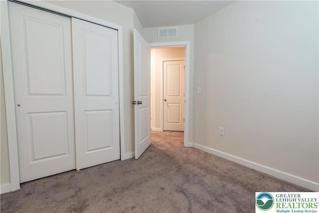 Building Photo - 4936 Brookside Ct