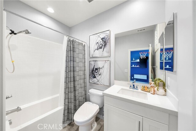 Building Photo - 120 Novel