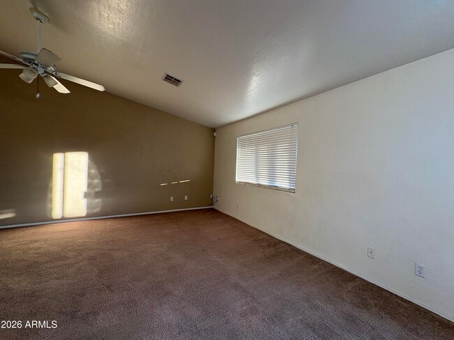 Building Photo - 551 W 21st Ave