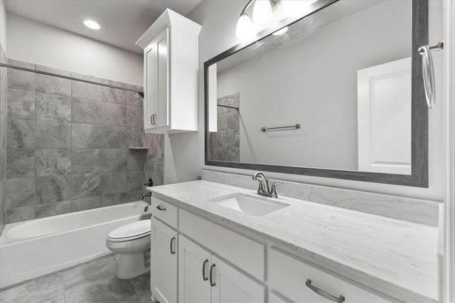 Building Photo - 605 Emerson Dr