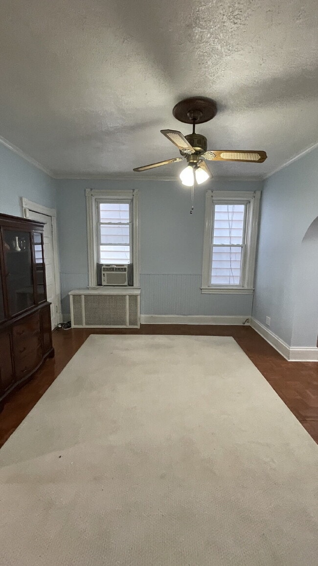 Building Photo - 19 S 6th St