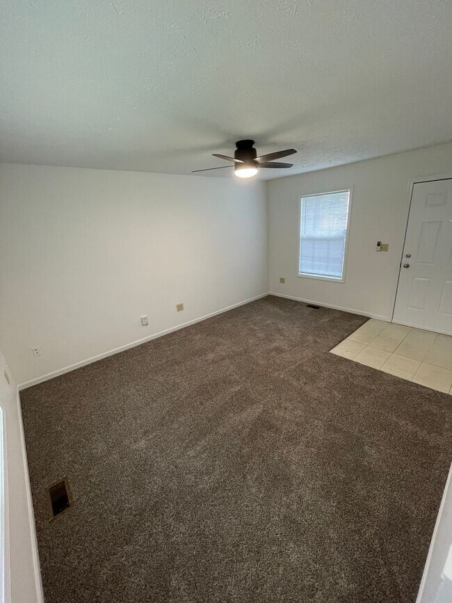 Building Photo - 3616-3618 Thornhill-STEWARDSHIP