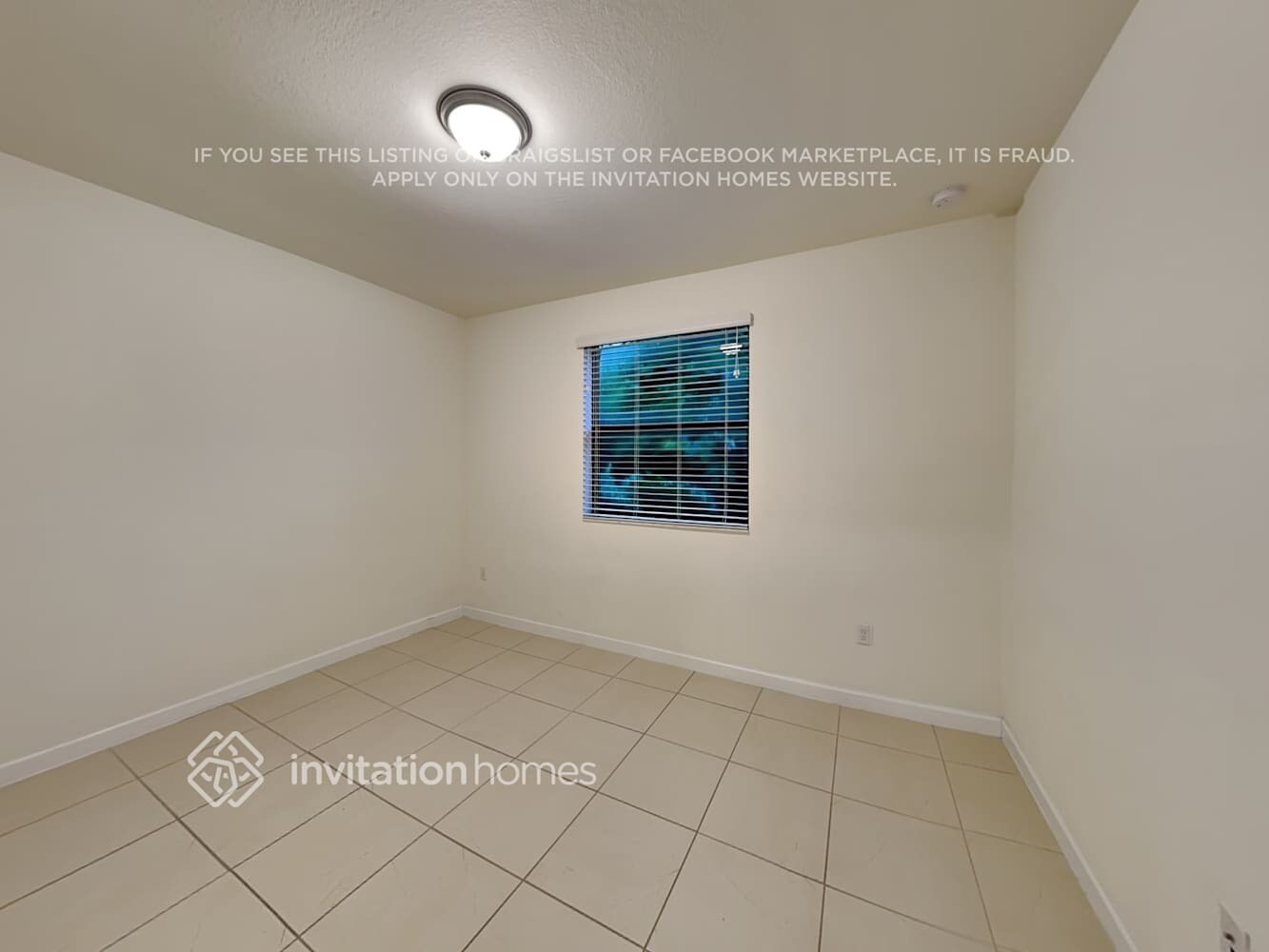 Building Photo - 121 SE 35 Ave