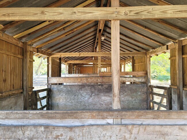 Building Photo - 4362 W Midway Rd