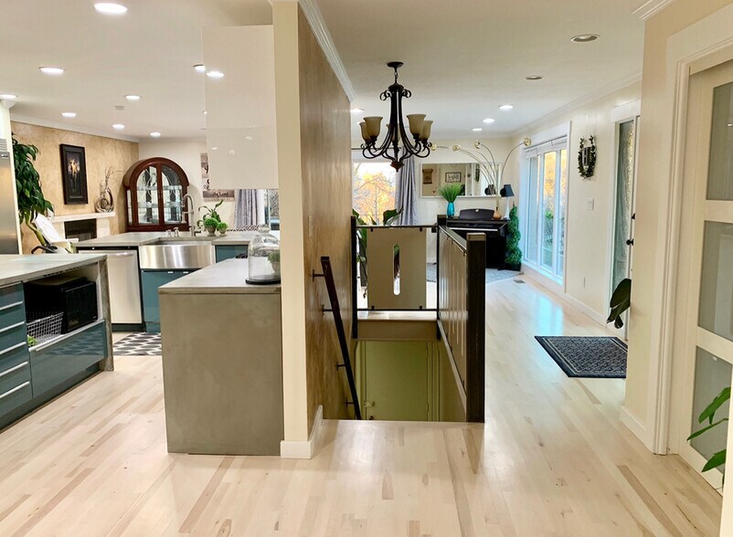 Building Photo - 4453 Fillmore Ave