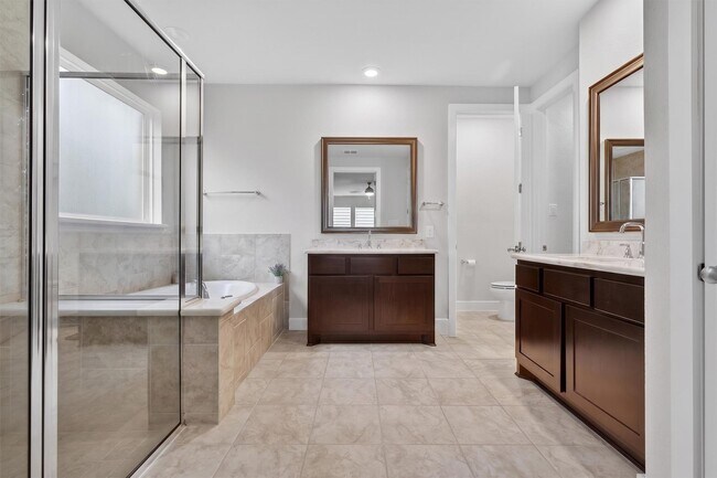 Building Photo - 21711 Emerton Cres Wy