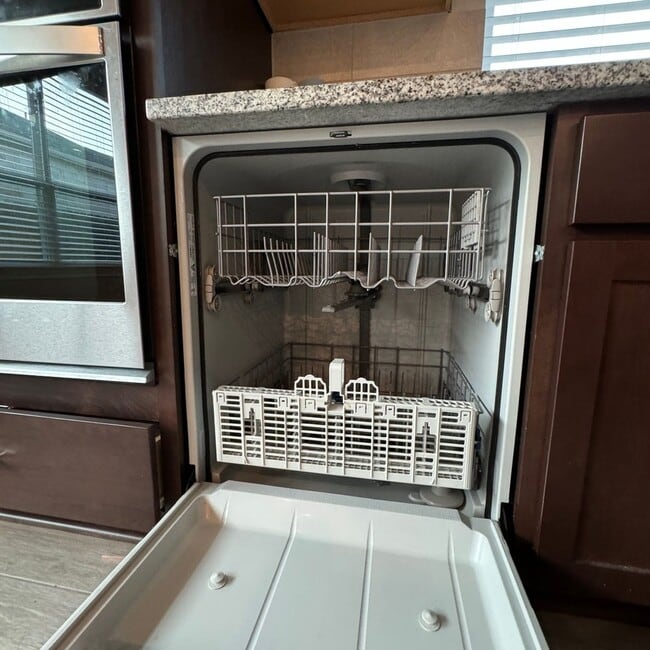 Building Photo - 3750 E Palm Valley Blvd