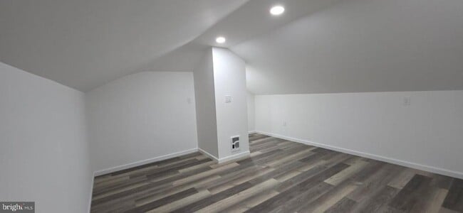 Building Photo - 1319 The Terrace