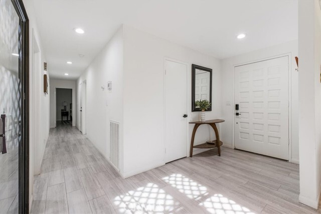 Building Photo - 332 Villena Way
