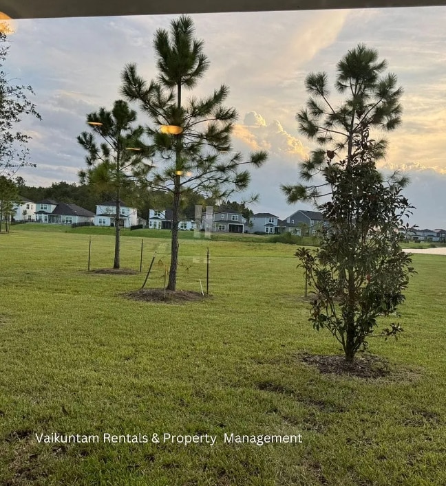 Building Photo - 370 Richmond Dr