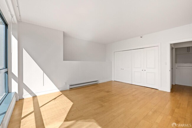Building Photo - 300 3rd St