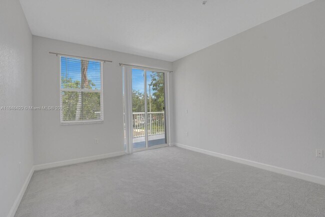 Building Photo - 1013 Shoma Dr