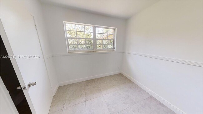 Building Photo - 490 NW 90th St