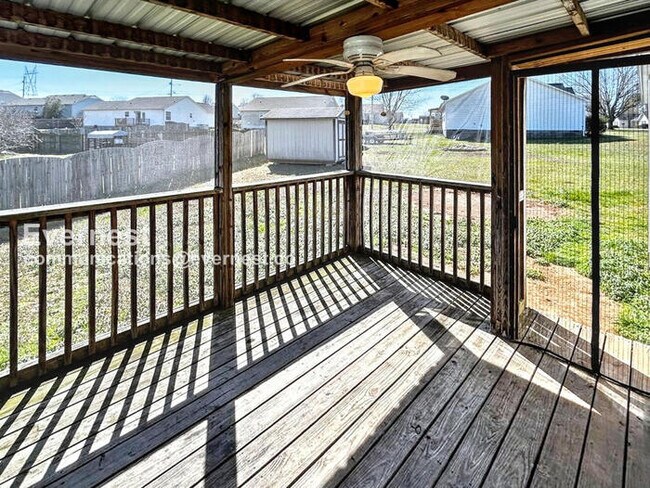 Building Photo - 1636 Joel Dr