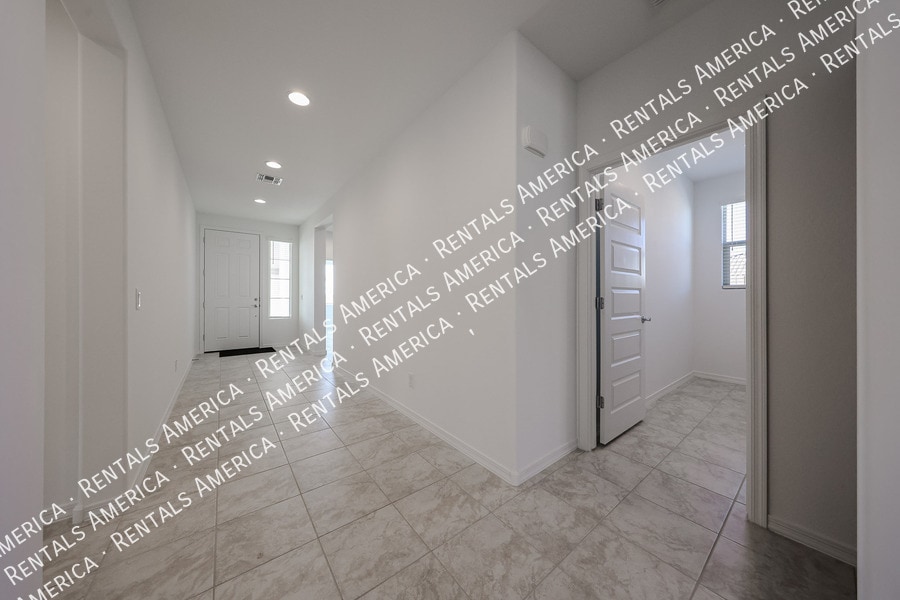 Building Photo - 14830 W Gray Fox Trl