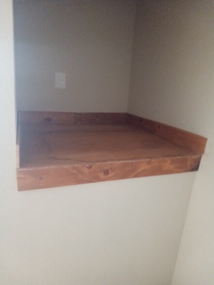 Building Photo - 408 Dunmire St