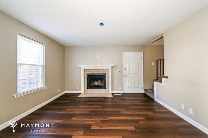Building Photo - 3202 Lakeford Dr