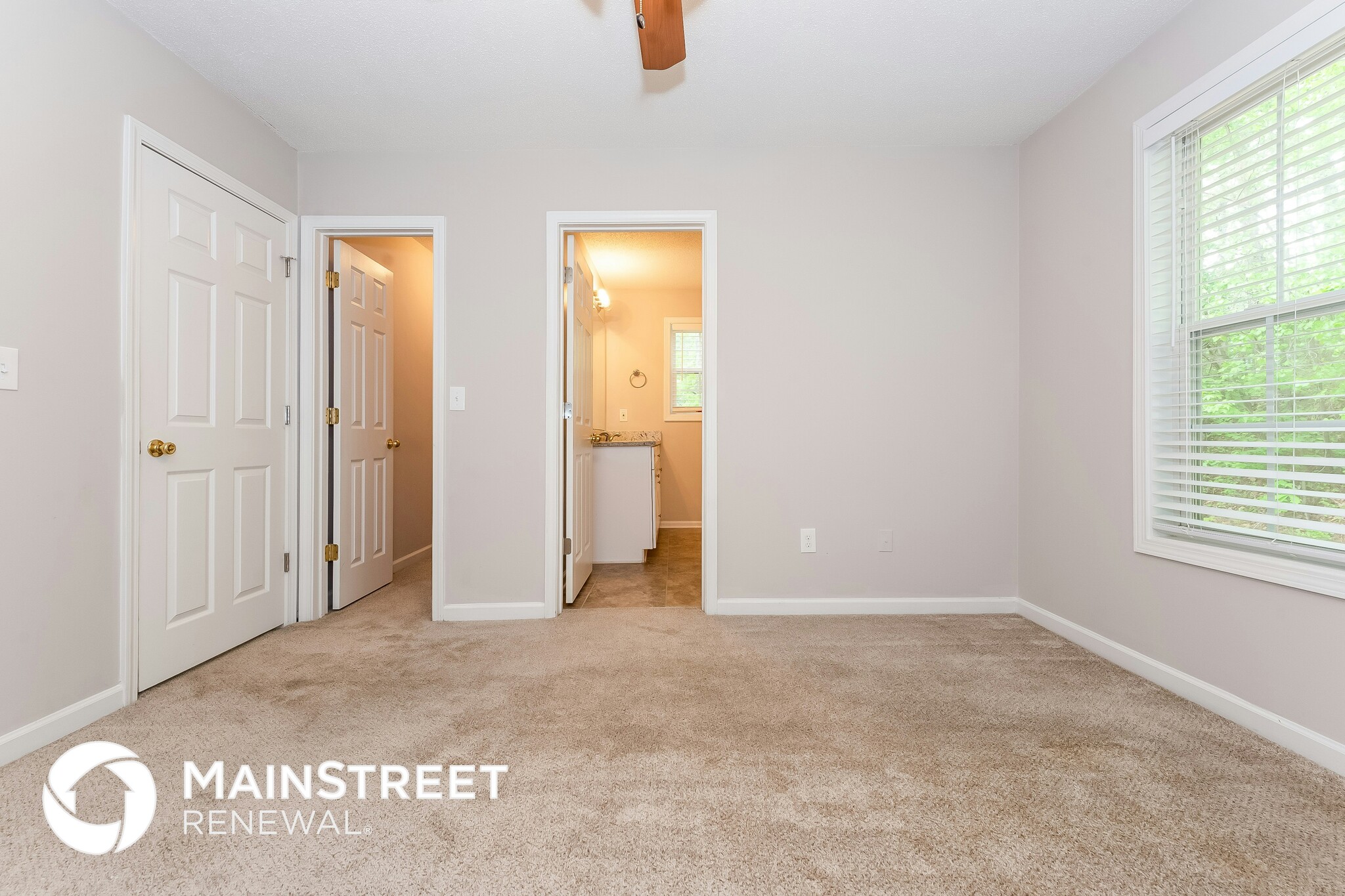 Building Photo - 5515 Hall Cir