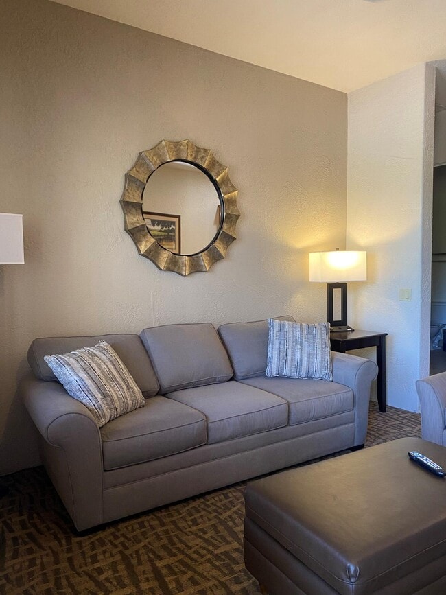 Building Photo - 50680 Santa Rosa Plz